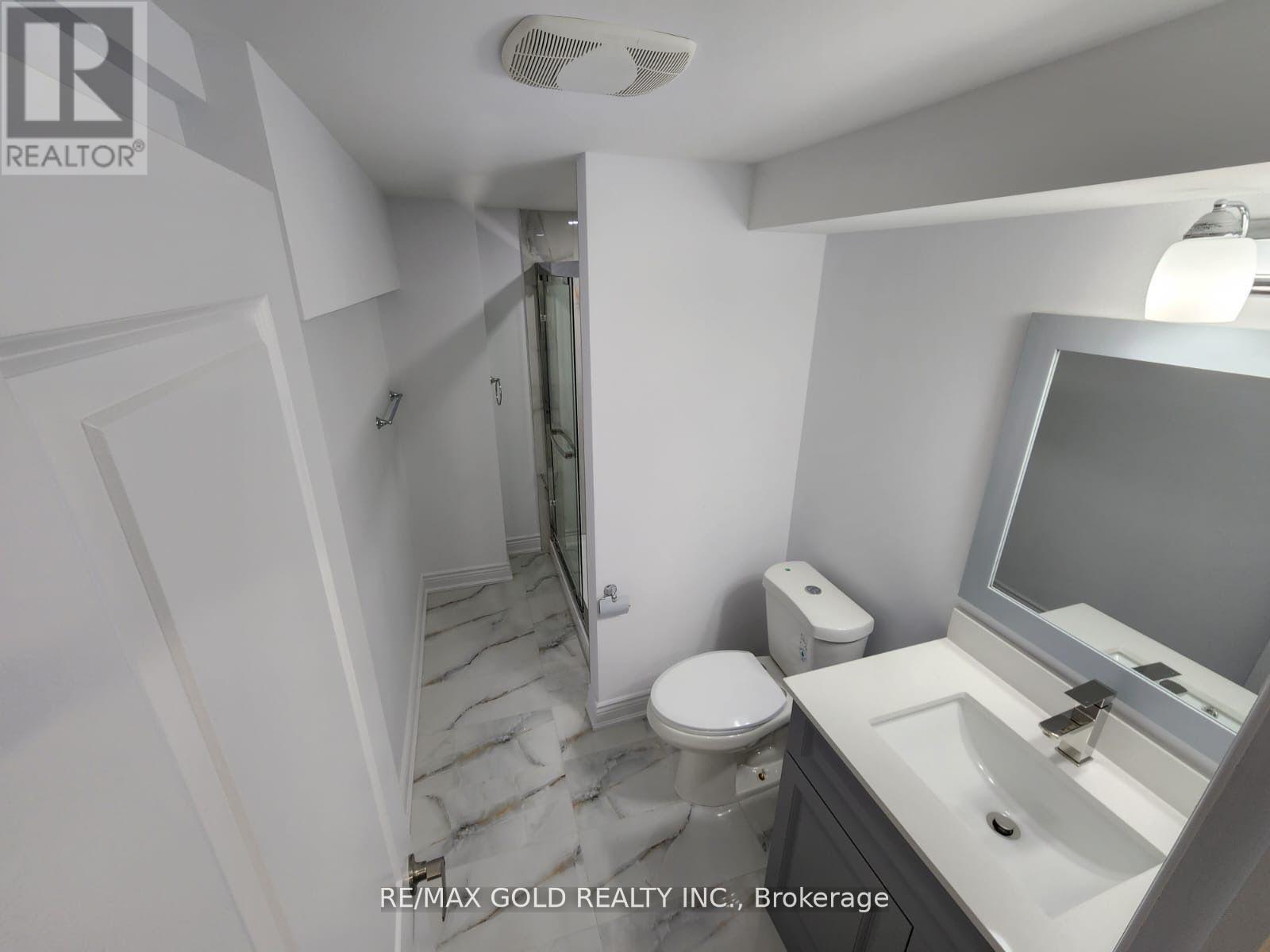 298 Etheridge Avenue, Milton, Ontario  L9E 1H7 - Photo 36 - W12876430