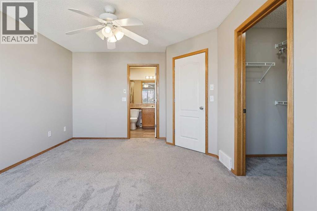111 Luxstone Crescent SW, Airdrie, Alberta  T4B 2W8 - Photo 17 - A2301491