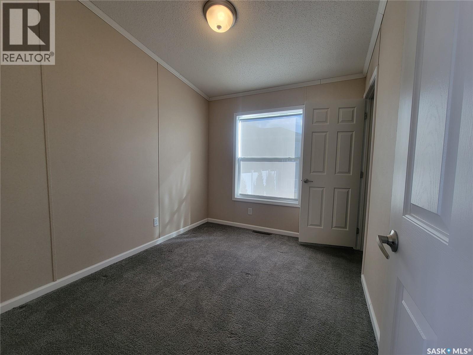 414 Lonsdale Street, Luseland, Saskatchewan  S0L 2A0 - Photo 18 - SK033602