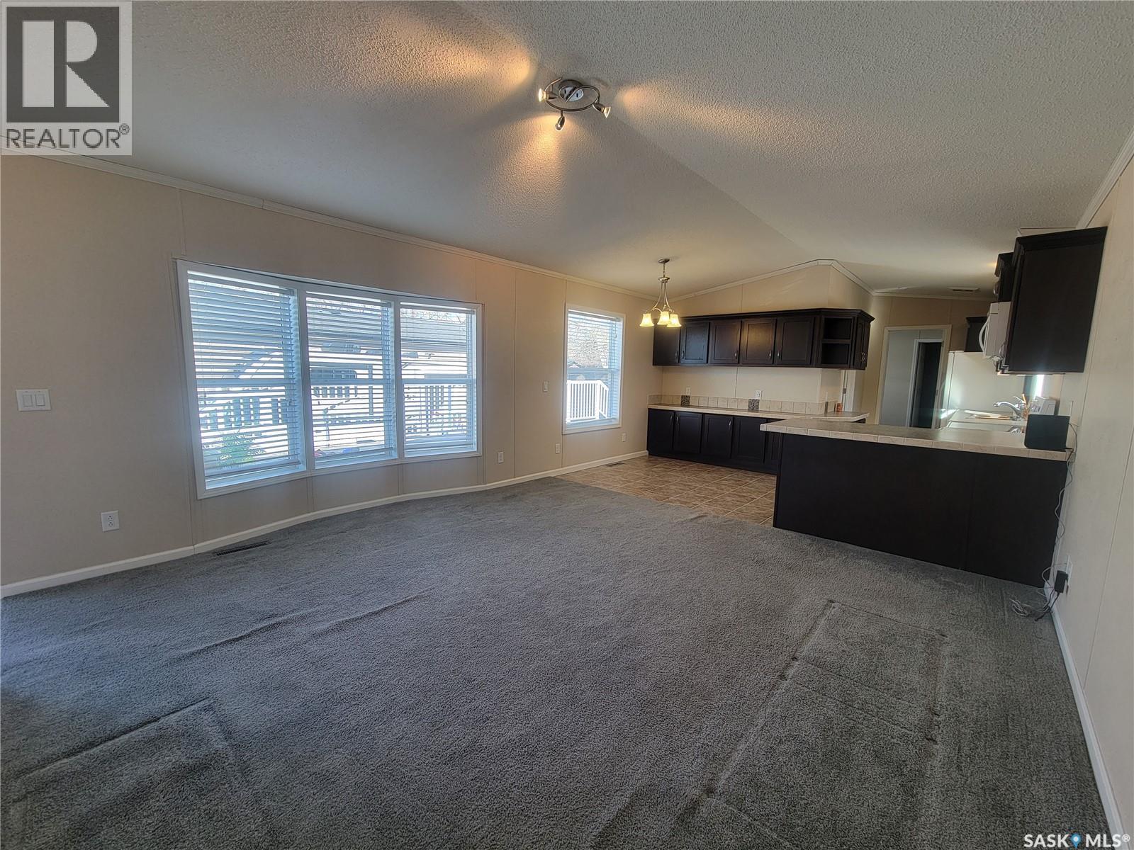 414 Lonsdale Street, Luseland, Saskatchewan  S0L 2A0 - Photo 3 - SK033602