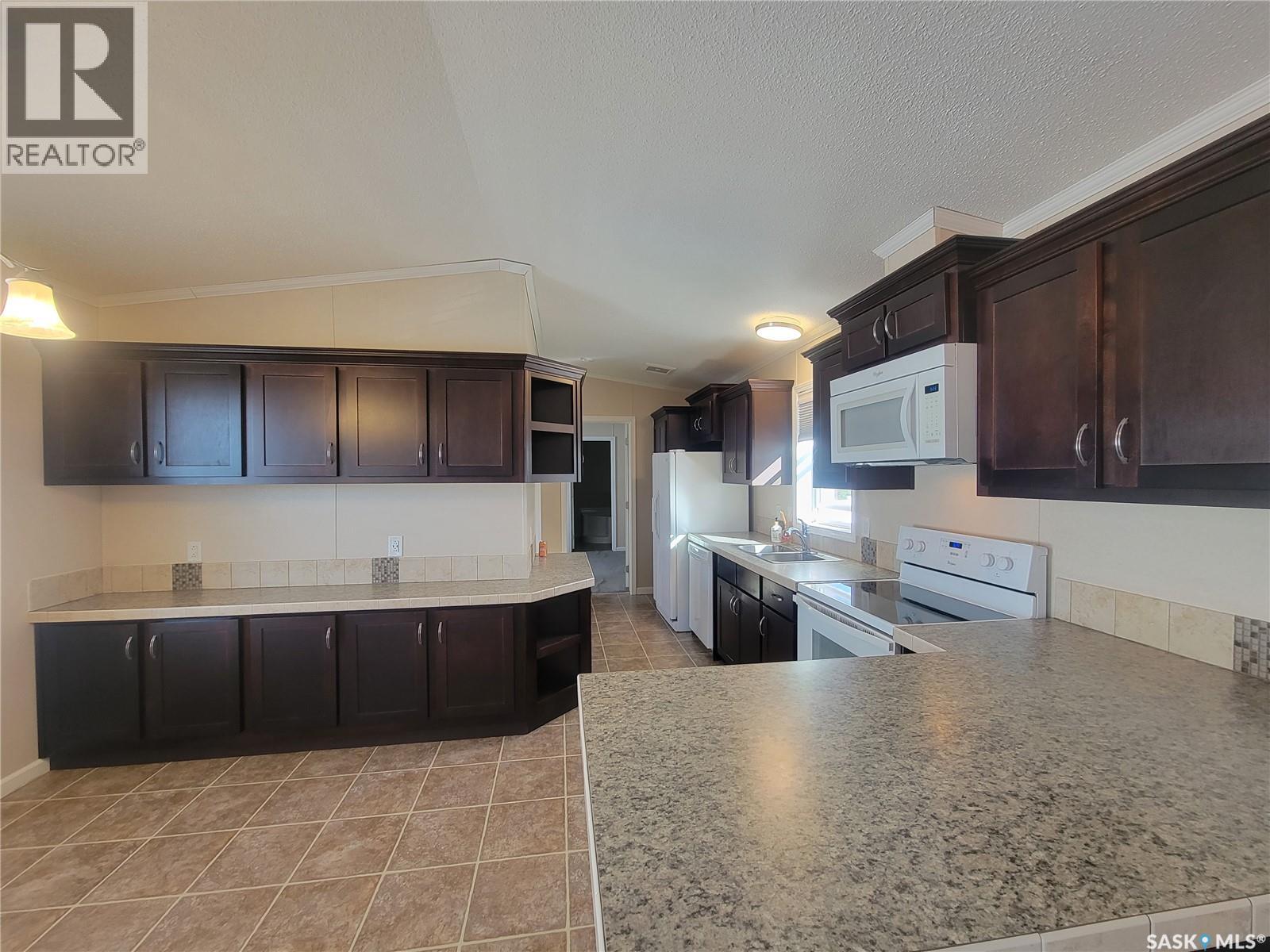 414 Lonsdale Street, Luseland, Saskatchewan  S0L 2A0 - Photo 6 - SK033602