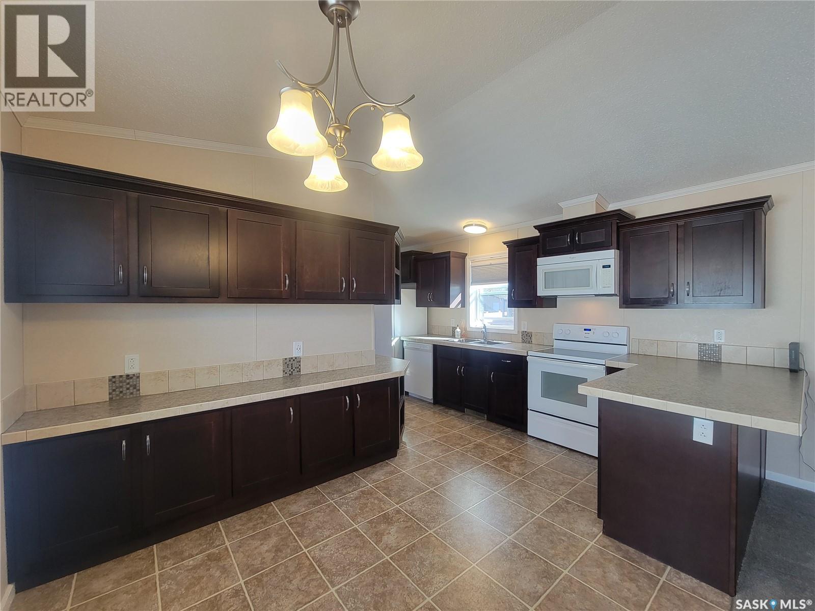 414 Lonsdale Street, Luseland, Saskatchewan  S0L 2A0 - Photo 7 - SK033602