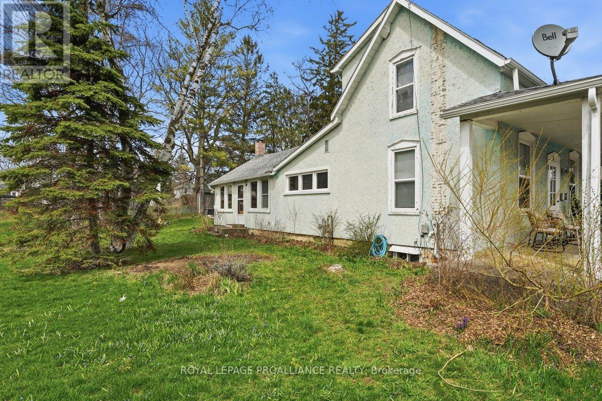 17 King Street, Prince Edward County, Ontario  K0K 2T0 - Photo 3 - X13026442