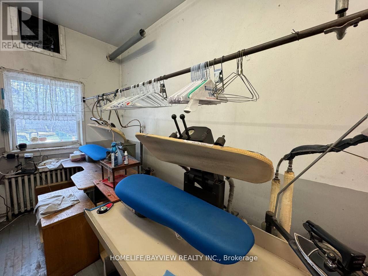 763 The Queensway Avenue, Toronto, Ontario  M8Z 1N1 - Photo 10 - W13028074