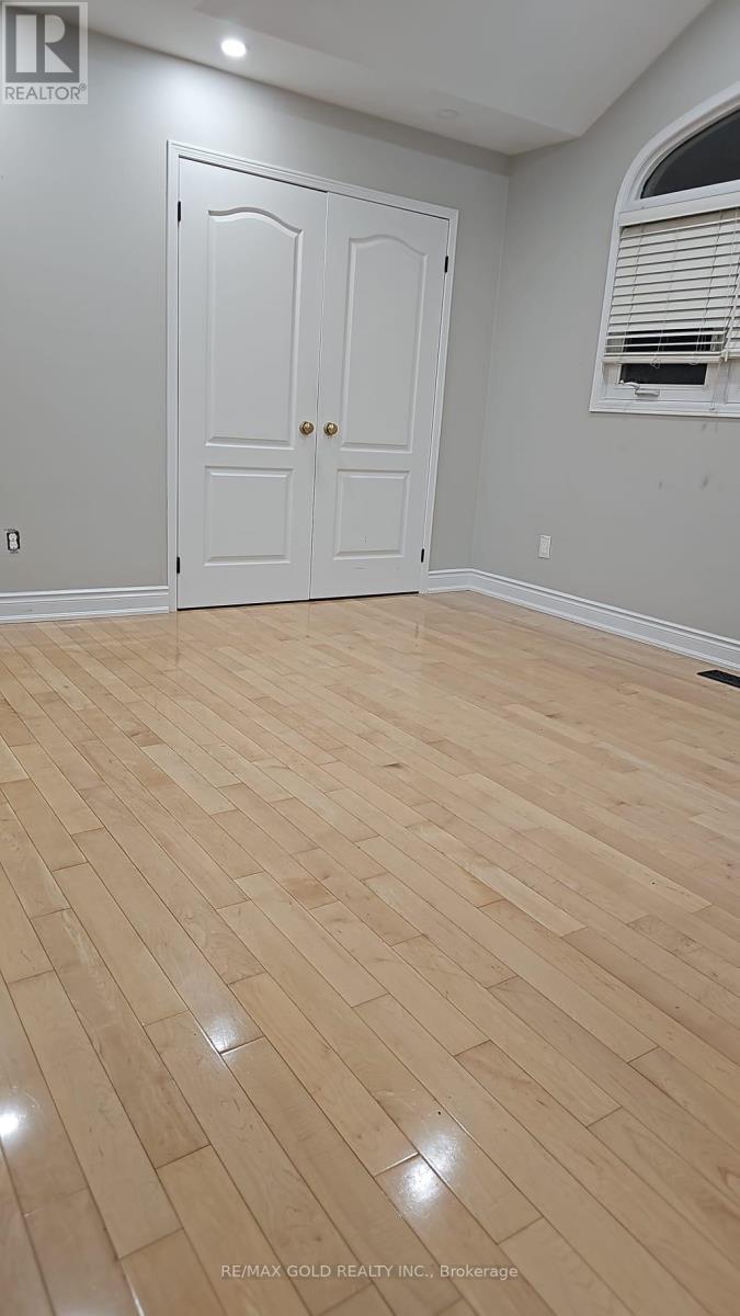 45 Livingston Drive, Caledon, Ontario  L7C 1A1 - Photo 21 - W13028076