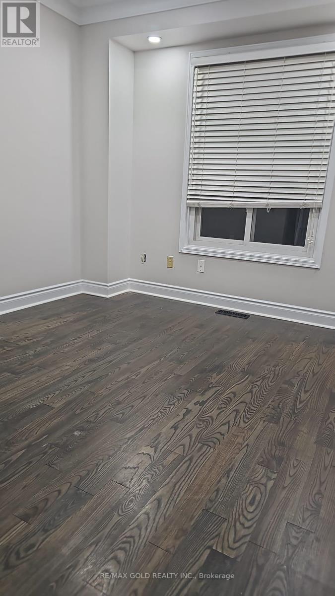 45 Livingston Drive, Caledon, Ontario  L7C 1A1 - Photo 7 - W13028076