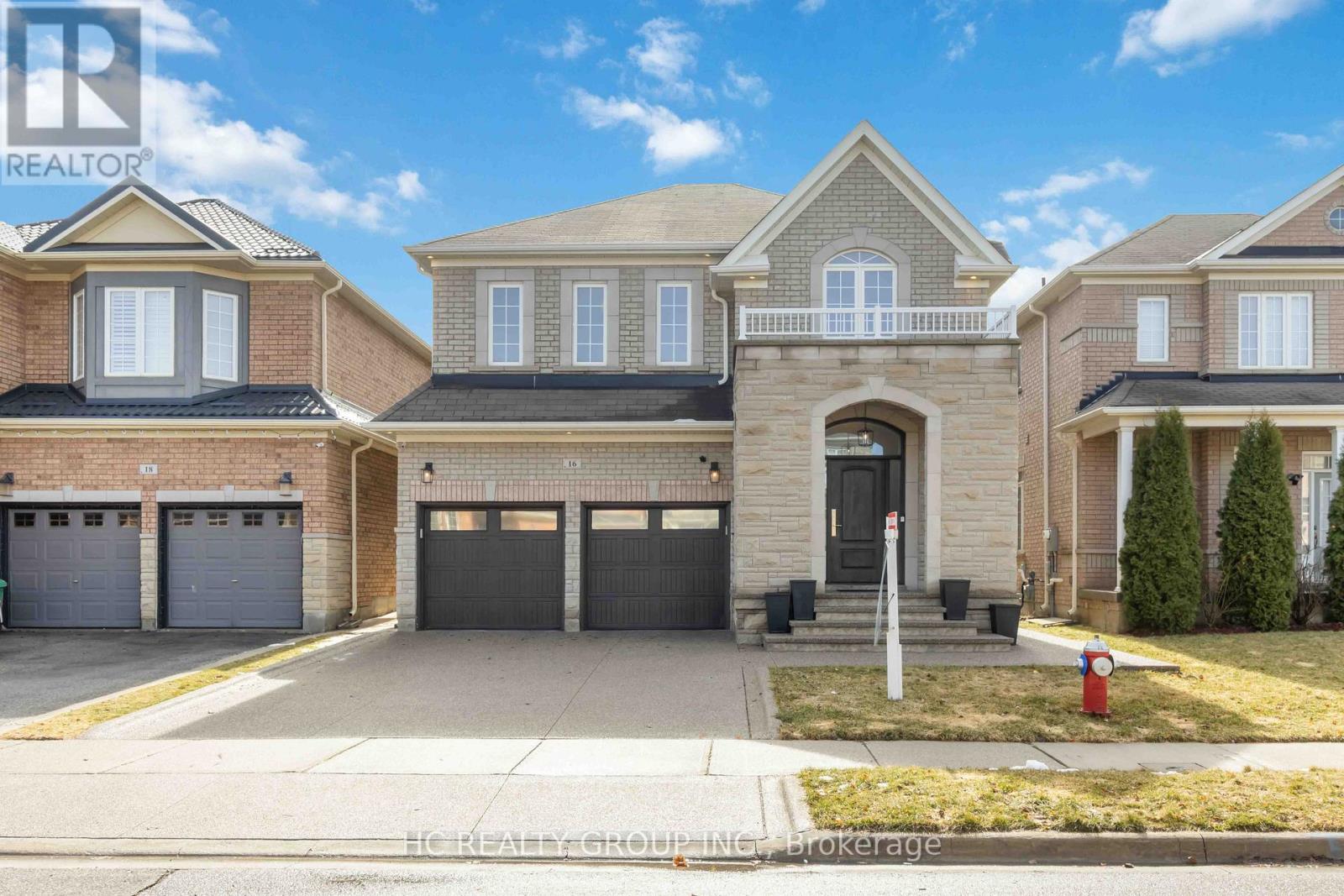 16 BEGONIA CRESCENT, Brampton, Ontario