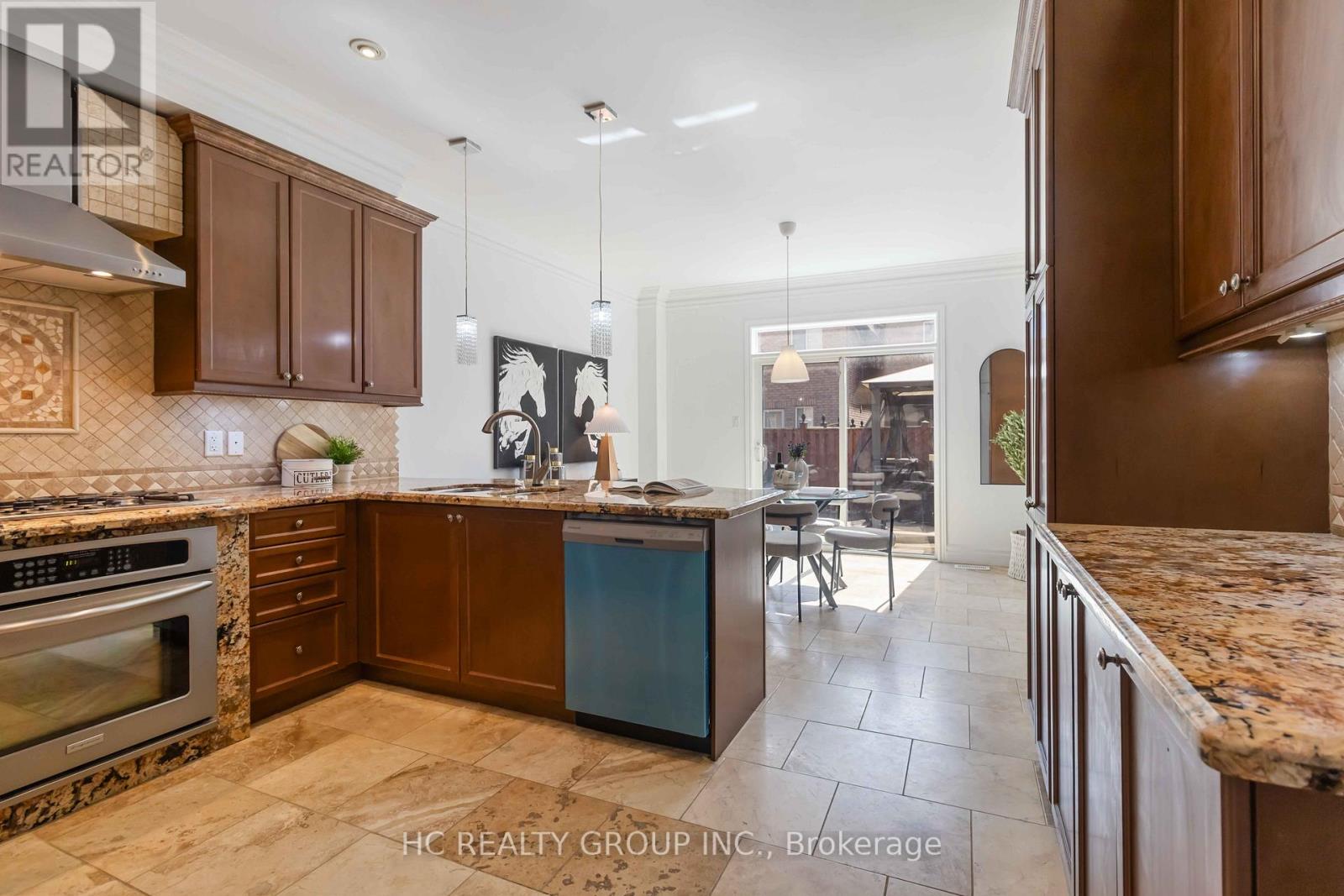 16 Begonia Crescent, Brampton, Ontario  L7A 0M5 - Photo 13 - W13028088