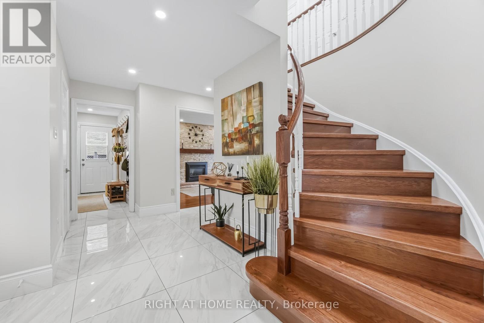 909 Lovingston Crescent, Mississauga, Ontario  L4W 3S6 - Photo 23 - W13028100