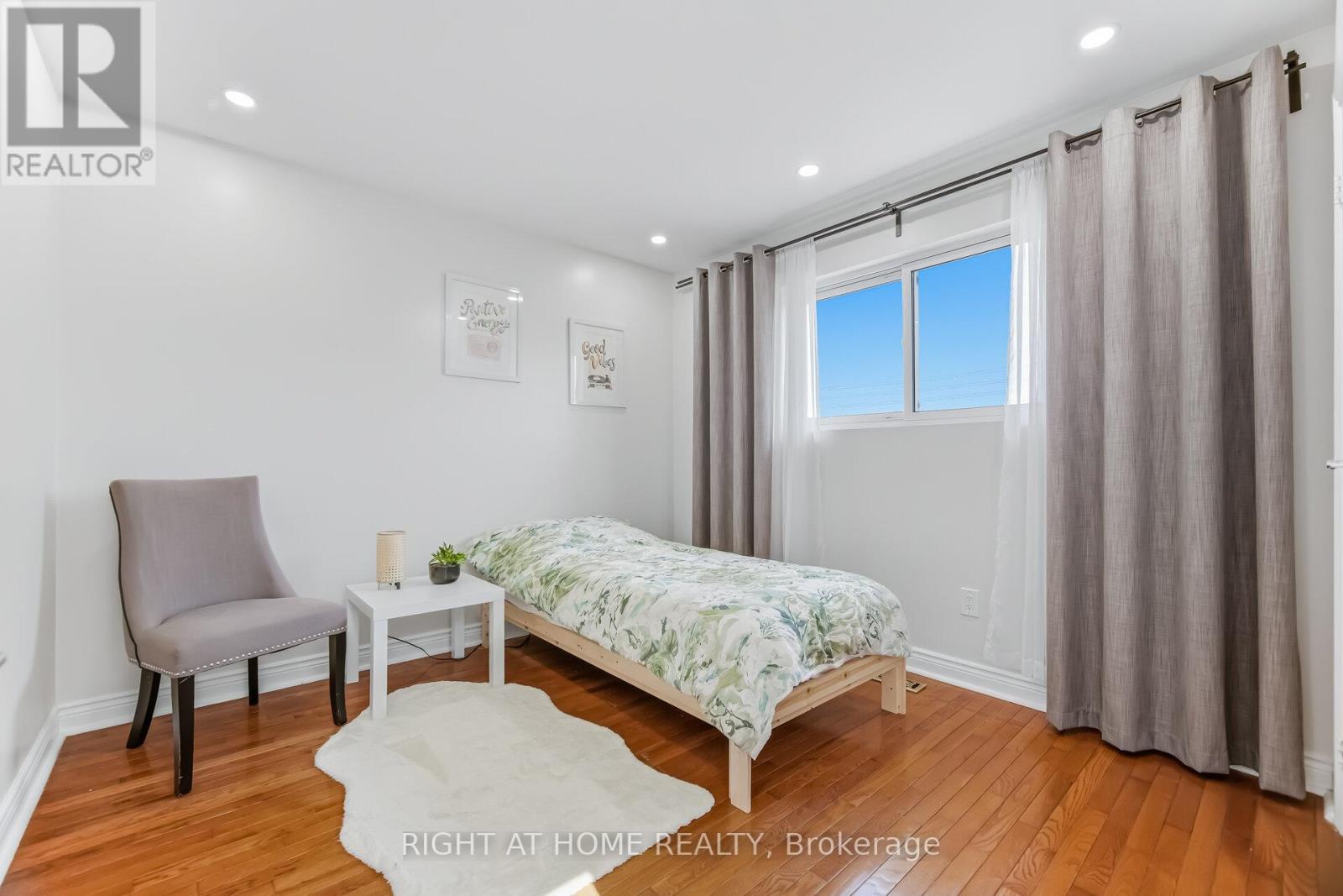 909 Lovingston Crescent, Mississauga, Ontario  L4W 3S6 - Photo 30 - W13028100