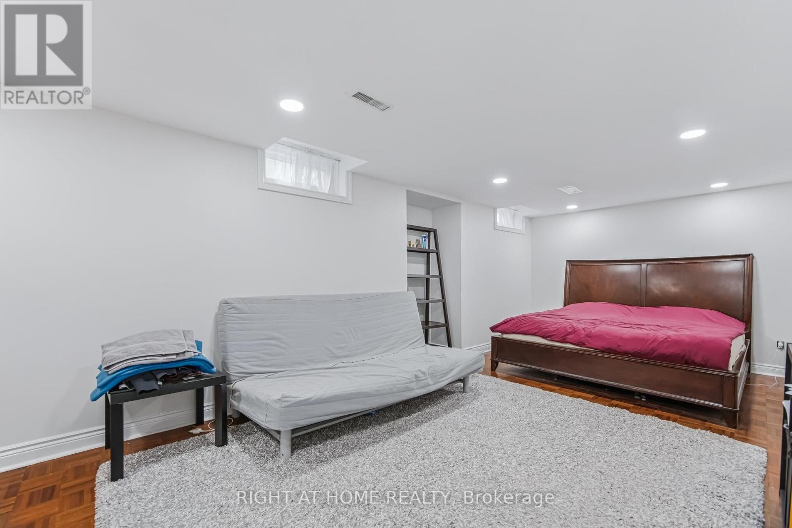 909 Lovingston Crescent, Mississauga, Ontario  L4W 3S6 - Photo 41 - W13028100