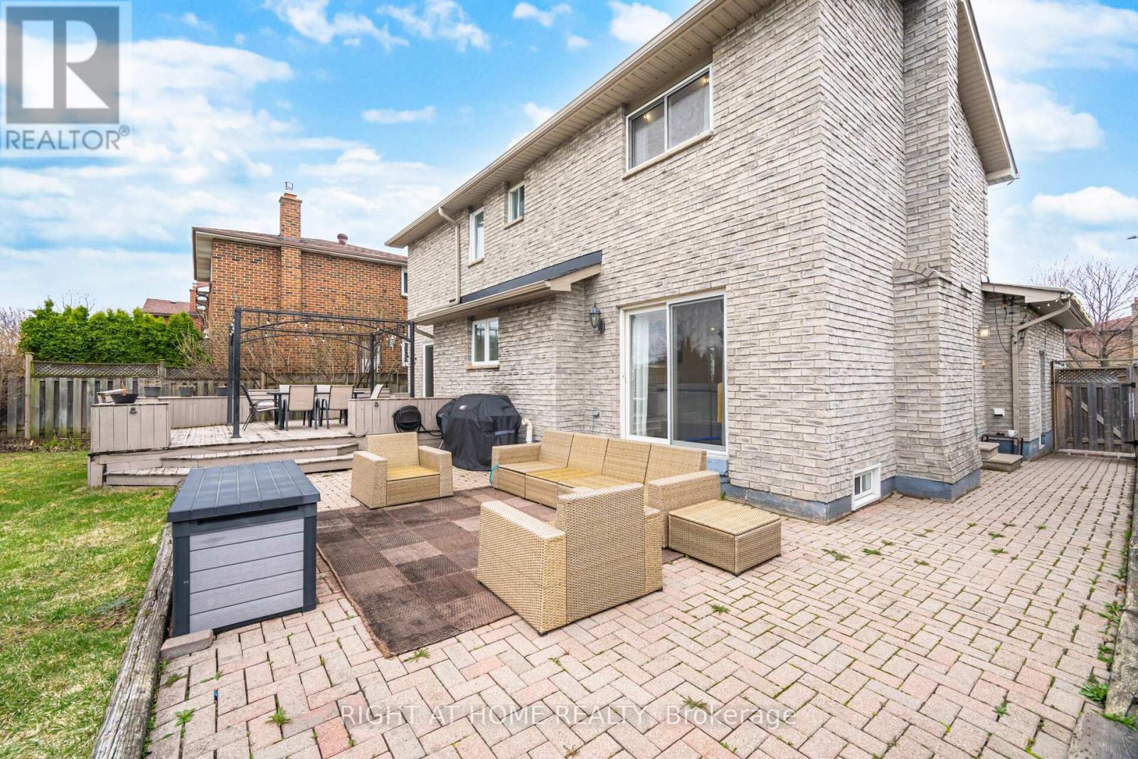 909 Lovingston Crescent, Mississauga, Ontario  L4W 3S6 - Photo 47 - W13028100