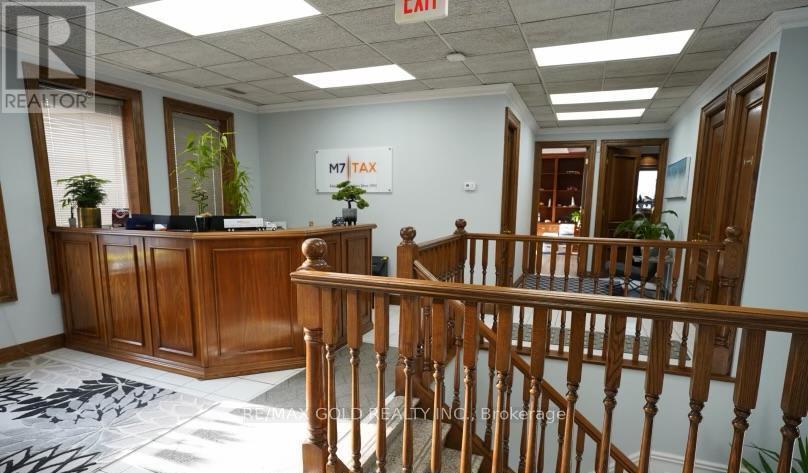 1775 Shawson Drive, Mississauga, Ontario  L4W 1N8 - Photo 3 - W13028102