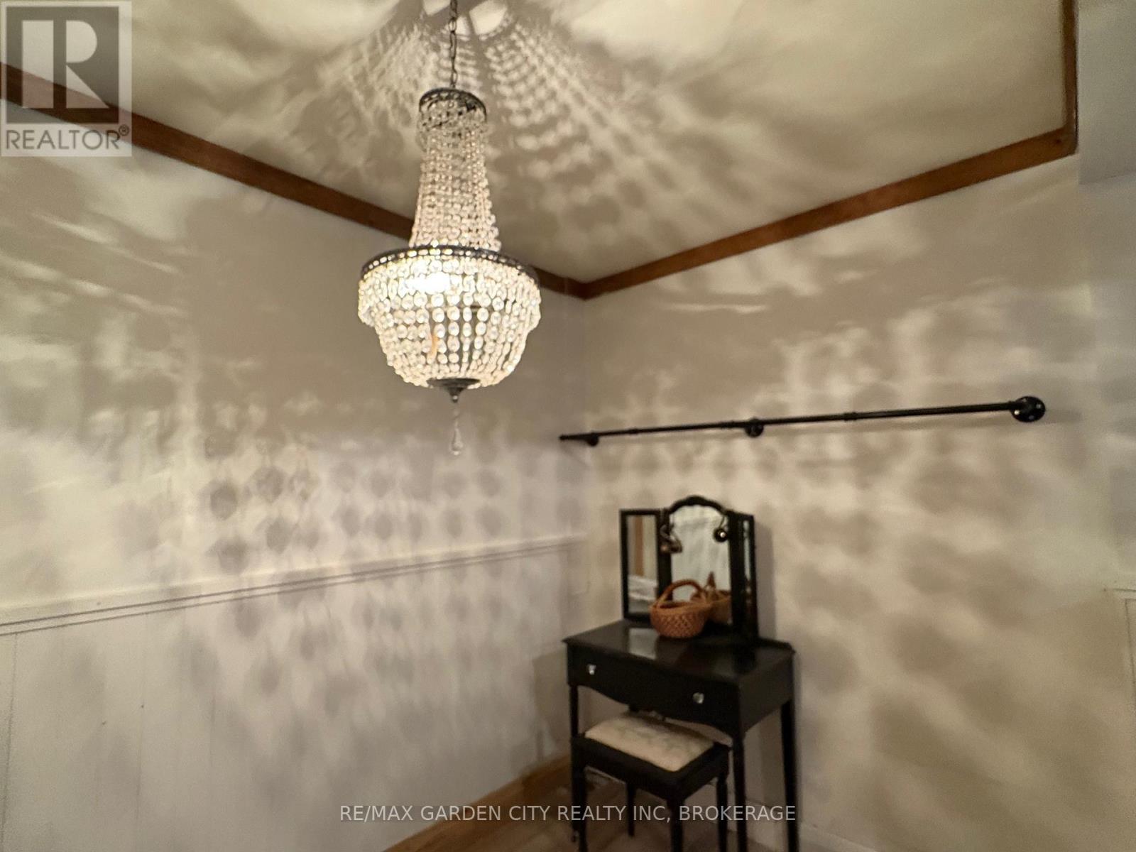 Main - 1433 Pelham Street, Pelham, Ontario  L0S 1E0 - Photo 5 - X12723432