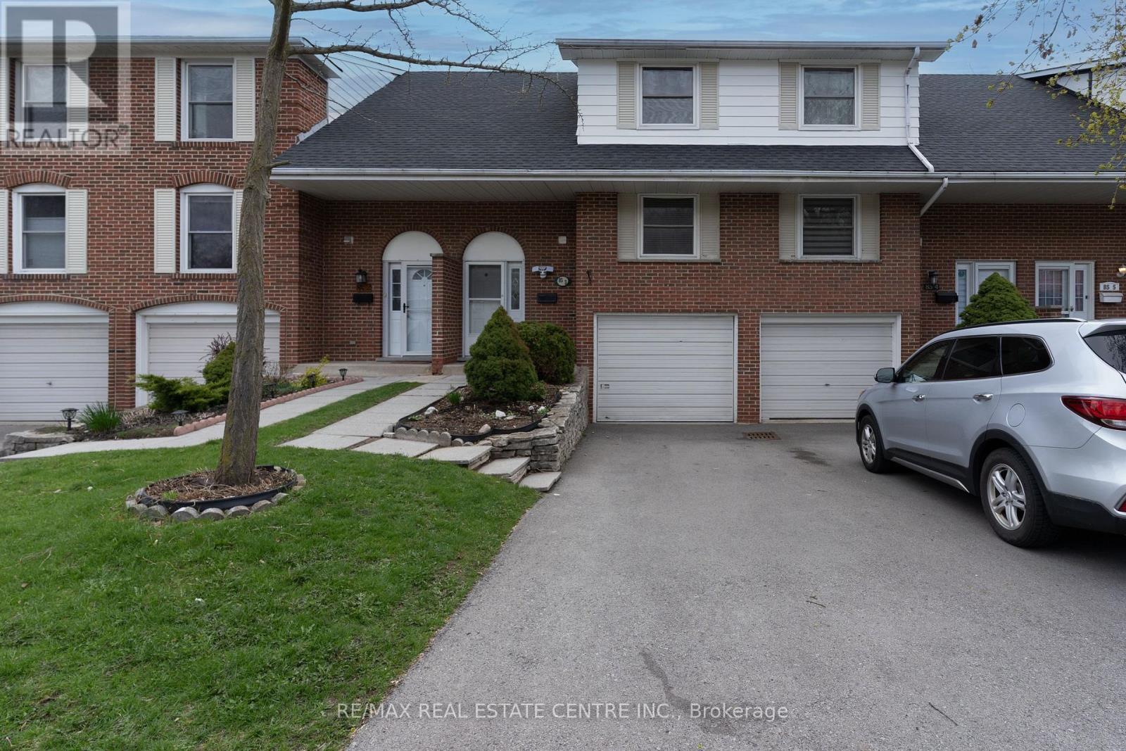 3 - 85 Albright Road, Hamilton, Ontario  L8K 6H1 - Photo 1 - X13028104