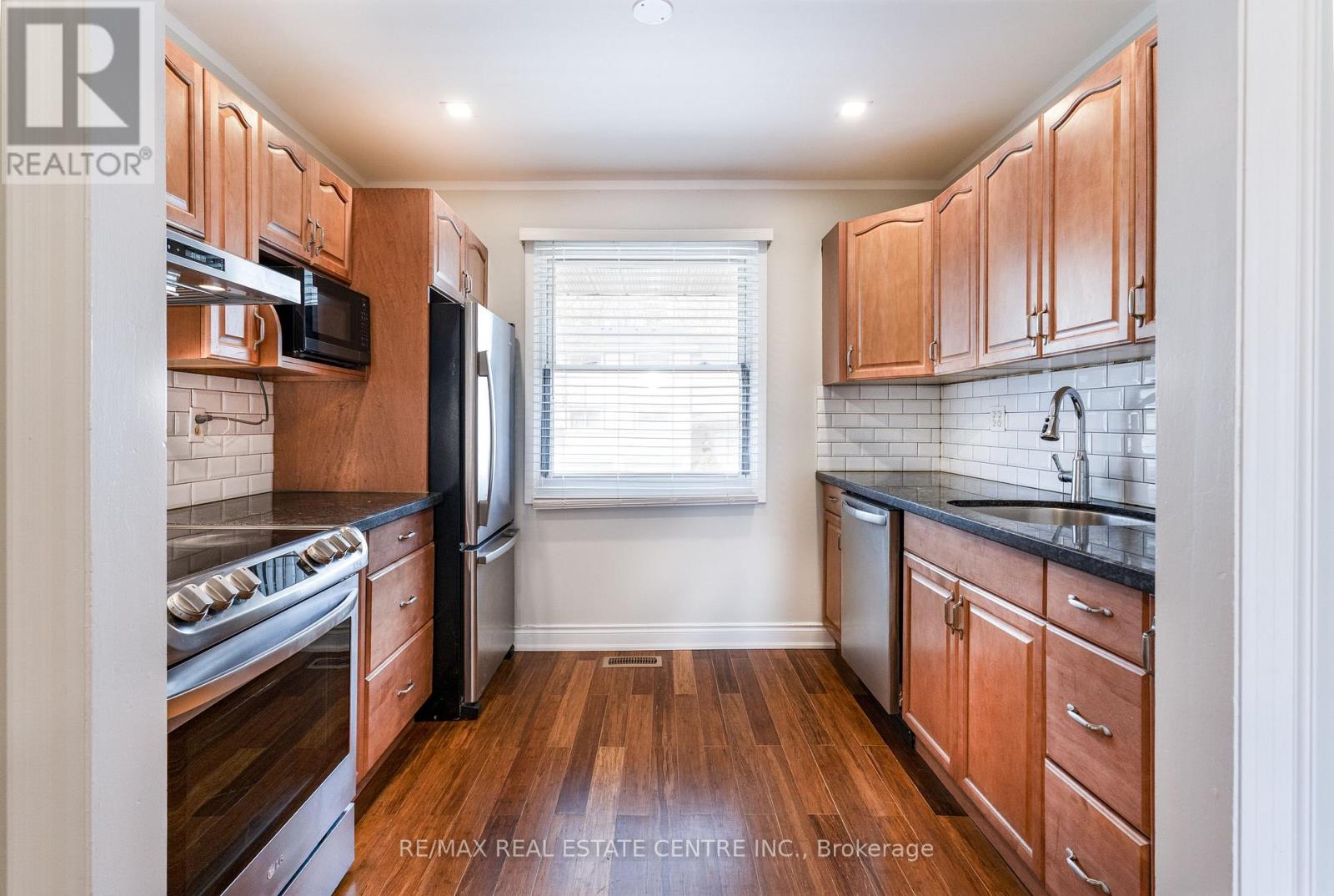 3 - 85 Albright Road, Hamilton, Ontario  L8K 6H1 - Photo 4 - X13028104