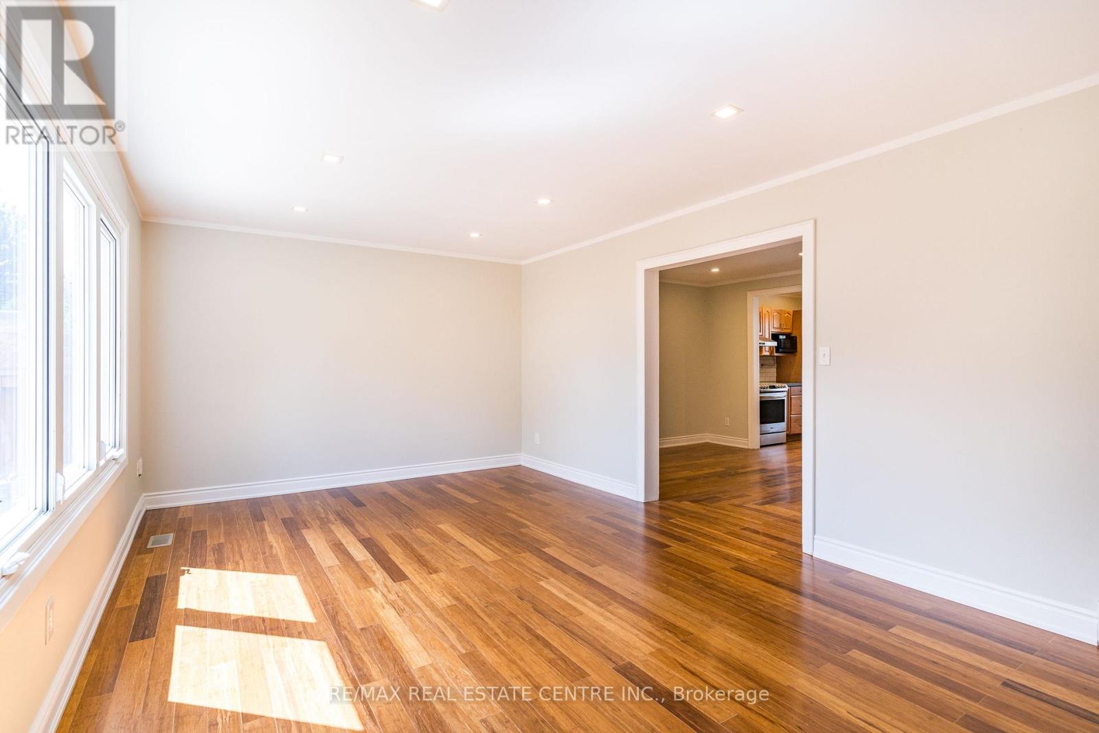 3 - 85 Albright Road, Hamilton, Ontario  L8K 6H1 - Photo 7 - X13028104