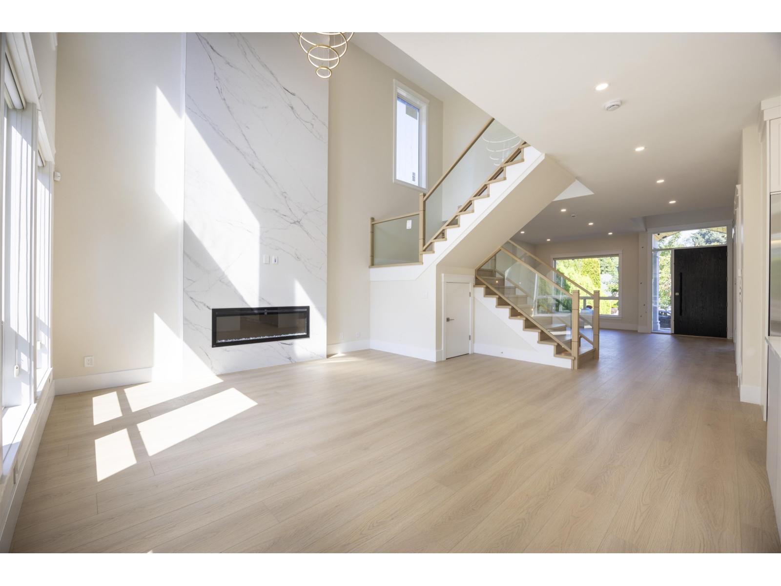 1365 160a Street, Surrey, British Columbia  V4A 7T7 - Photo 4 - R3114438