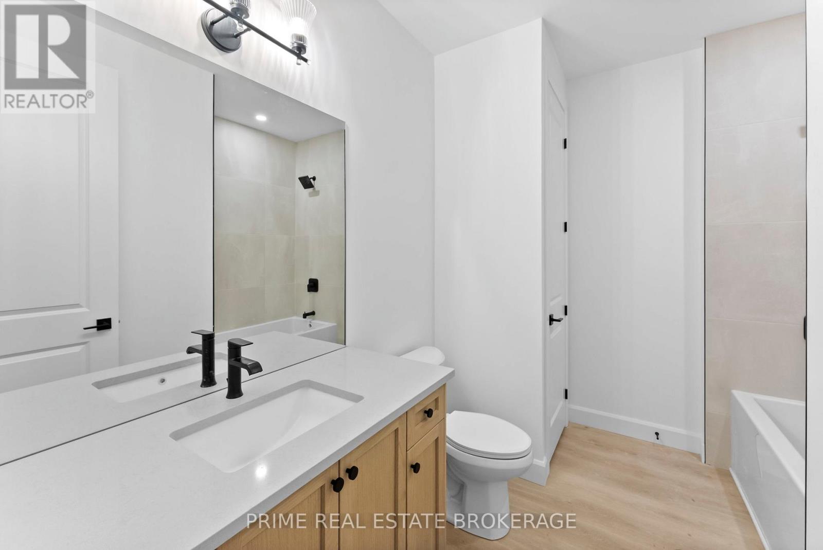 9 - 94 Coastal Crescent, Lambton Shores, Ontario  N0M 1T0 - Photo 5 - X13026396