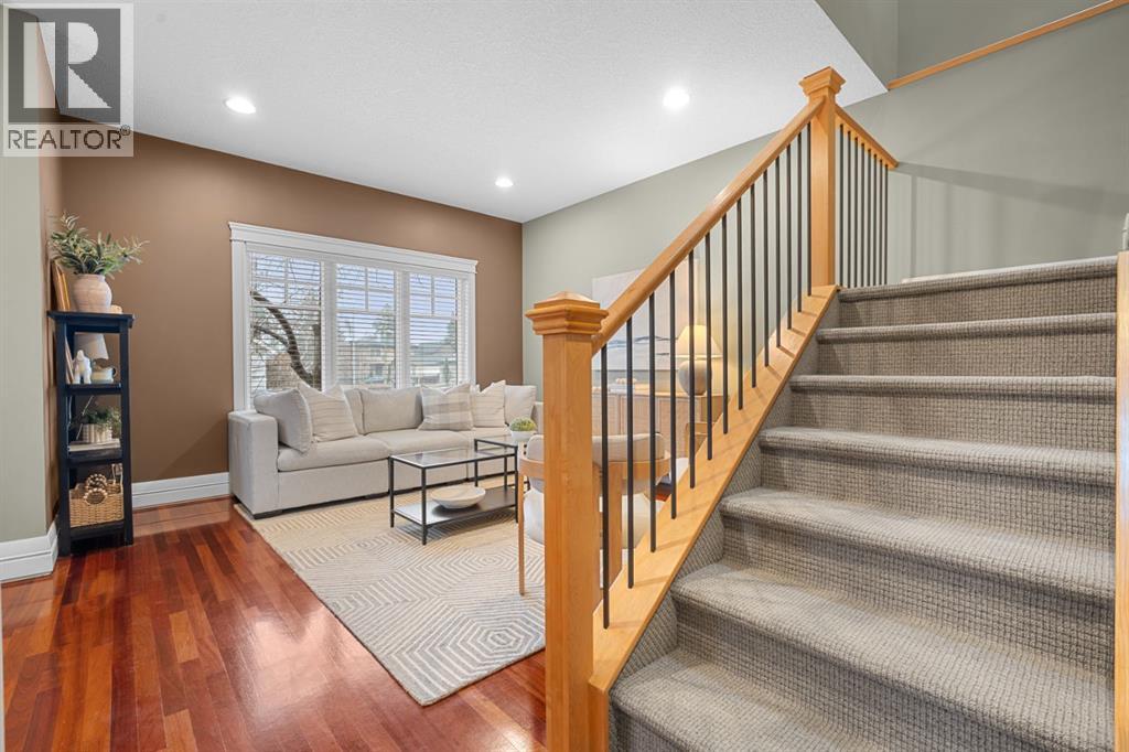 1937 26a Street Sw, Calgary, Alberta  T3E 2B8 - Photo 5 - A2302292