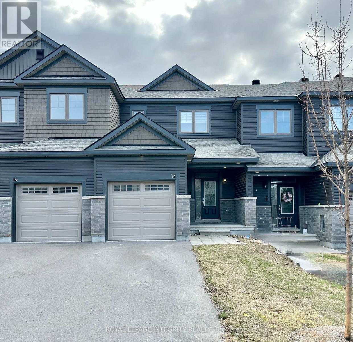 14 ATOP LANE, Ottawa, Ontario