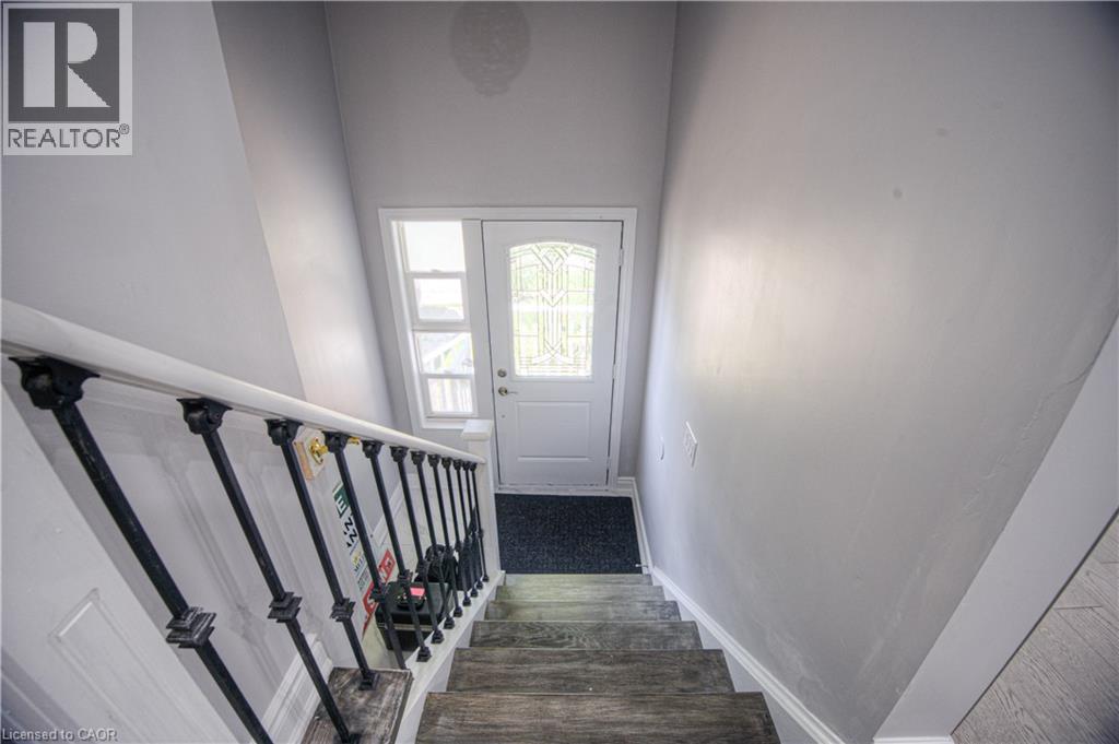 279 Dixon Street, Kitchener, Ontario  N2G 3G1 - Photo 6 - 40818804