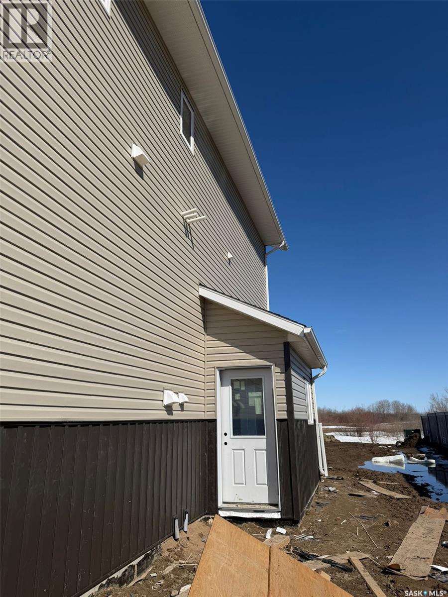 13 Clement Road, Lanigan, Saskatchewan  S0K 2M0 - Photo 7 - SK021988