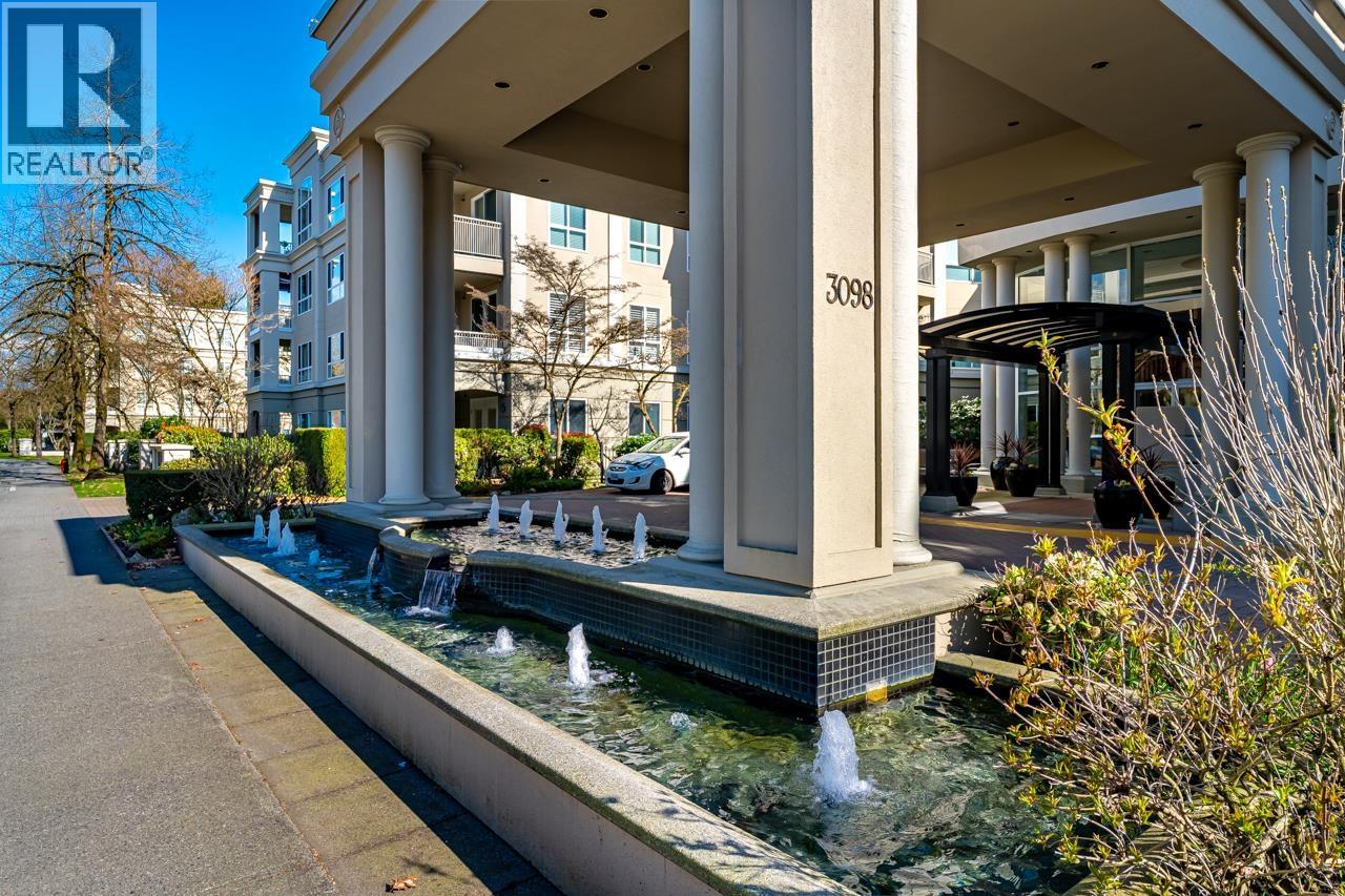 135 3098 GUILDFORD WAY, Coquitlam, British Columbia