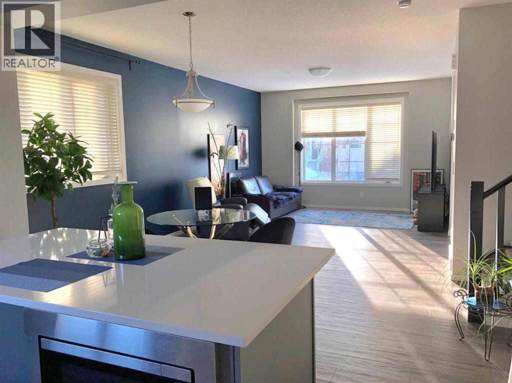 292 Yorkville Road Sw, Calgary, Alberta  T2X 4X4 - Photo 2 - A2298249