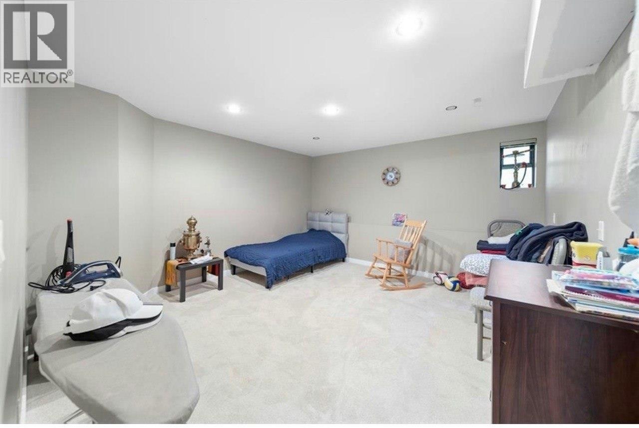 1516 Whitebark Place, Coquitlam, British Columbia  V3E 2V8 - Photo 6 - R3114464