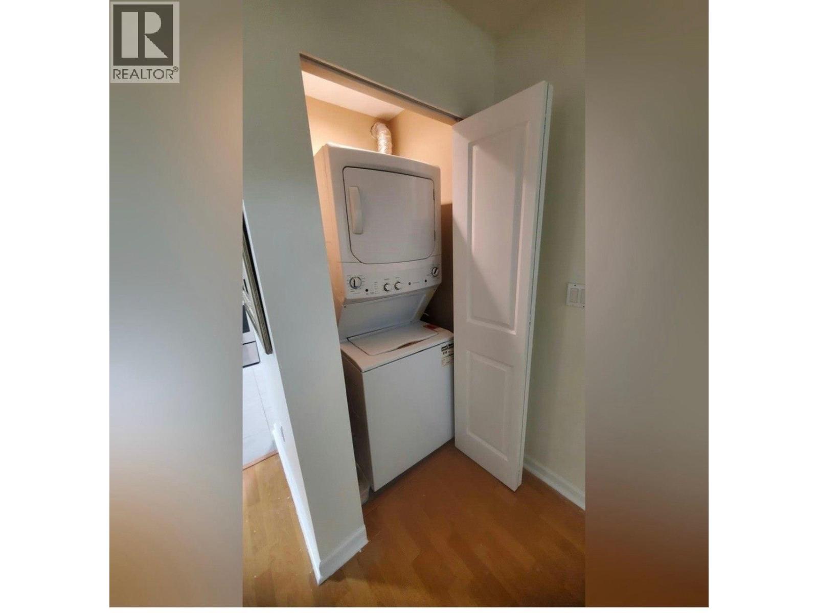 1516 Whitebark Place, Coquitlam, British Columbia  V3E 2V8 - Photo 8 - R3114464