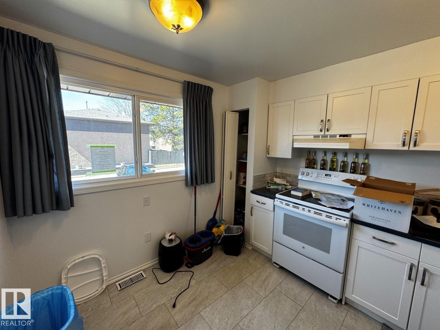 Unknown Address, ,     - Photo 7 - E4483454