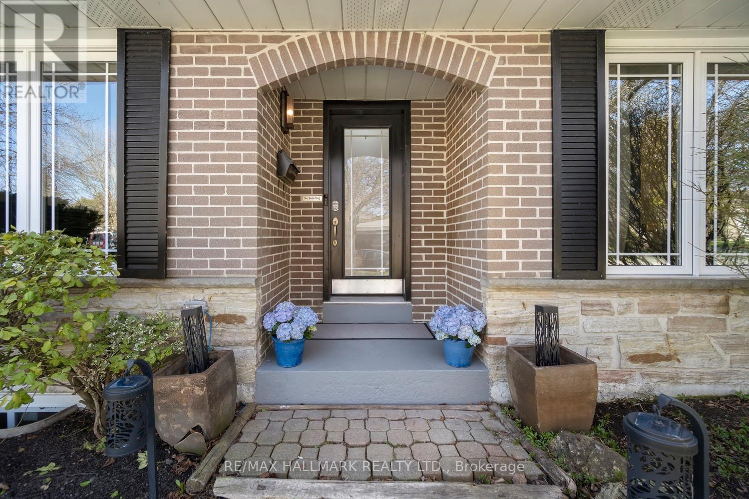 37 Lewin Crescent, Ajax, Ontario  L1S 3A2 - Photo 15 - E13028112