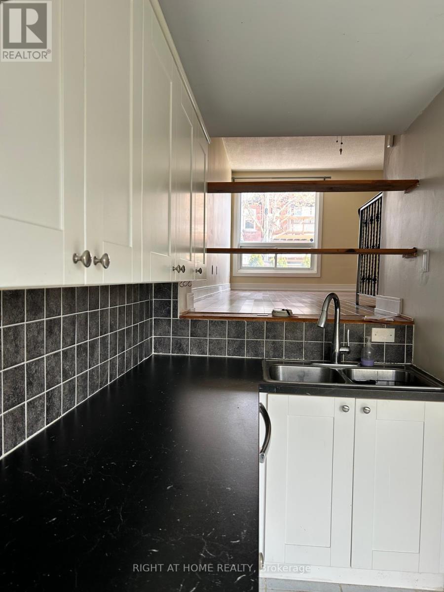 2 - 1666 Queen Street E, Toronto, Ontario  M4L 1G3 - Photo 6 - E13028132