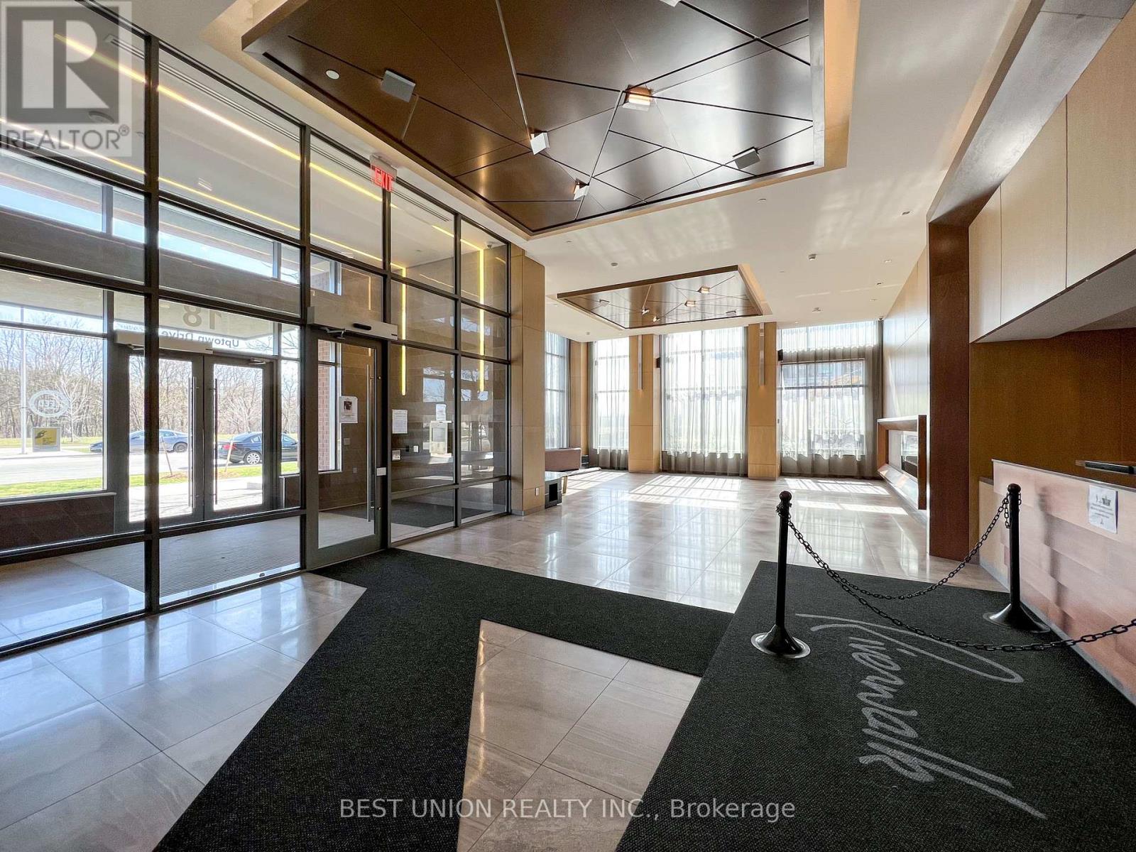 Rg08 - 18 Uptown Drive, Markham, Ontario  L3R 5M8 - Photo 2 - N13028118