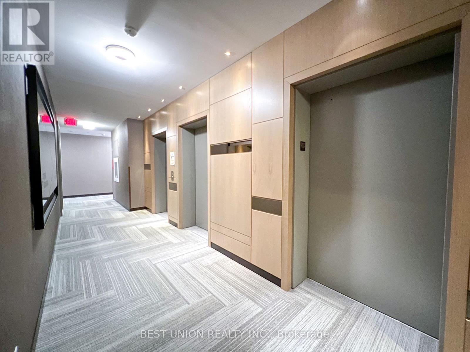 Rg08 - 18 Uptown Drive, Markham, Ontario  L3R 5M8 - Photo 3 - N13028118