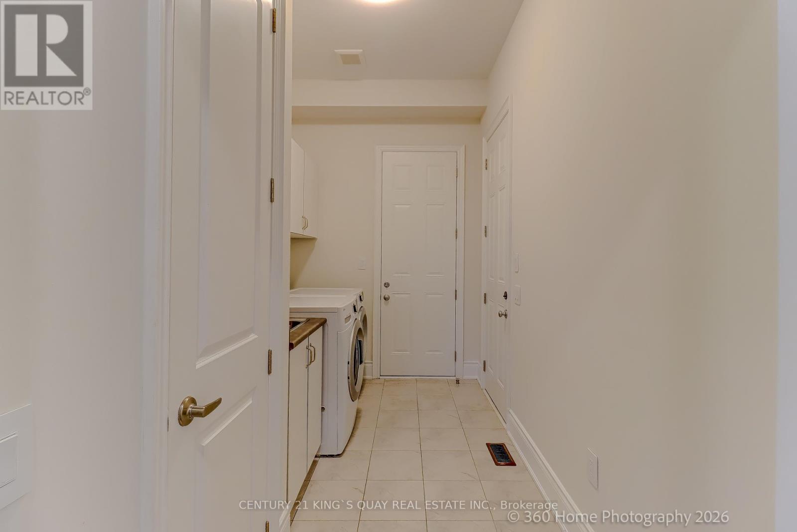 9 Greywacke Street, Richmond Hill, Ontario  L4E 1G7 - Photo 13 - N13028122