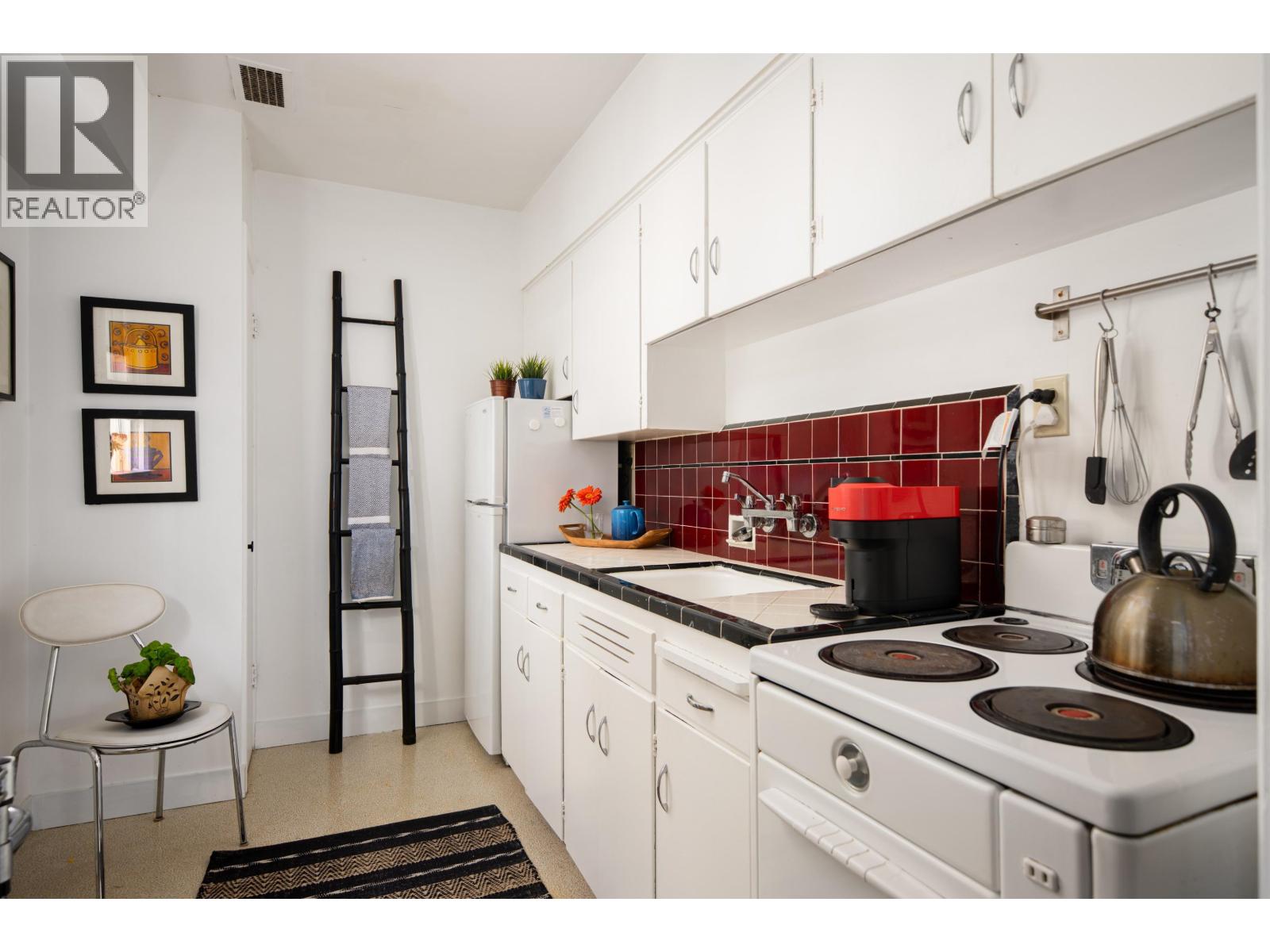 303 1565 Burnaby Street, Vancouver, British Columbia  V6G 1X1 - Photo 15 - R3103887