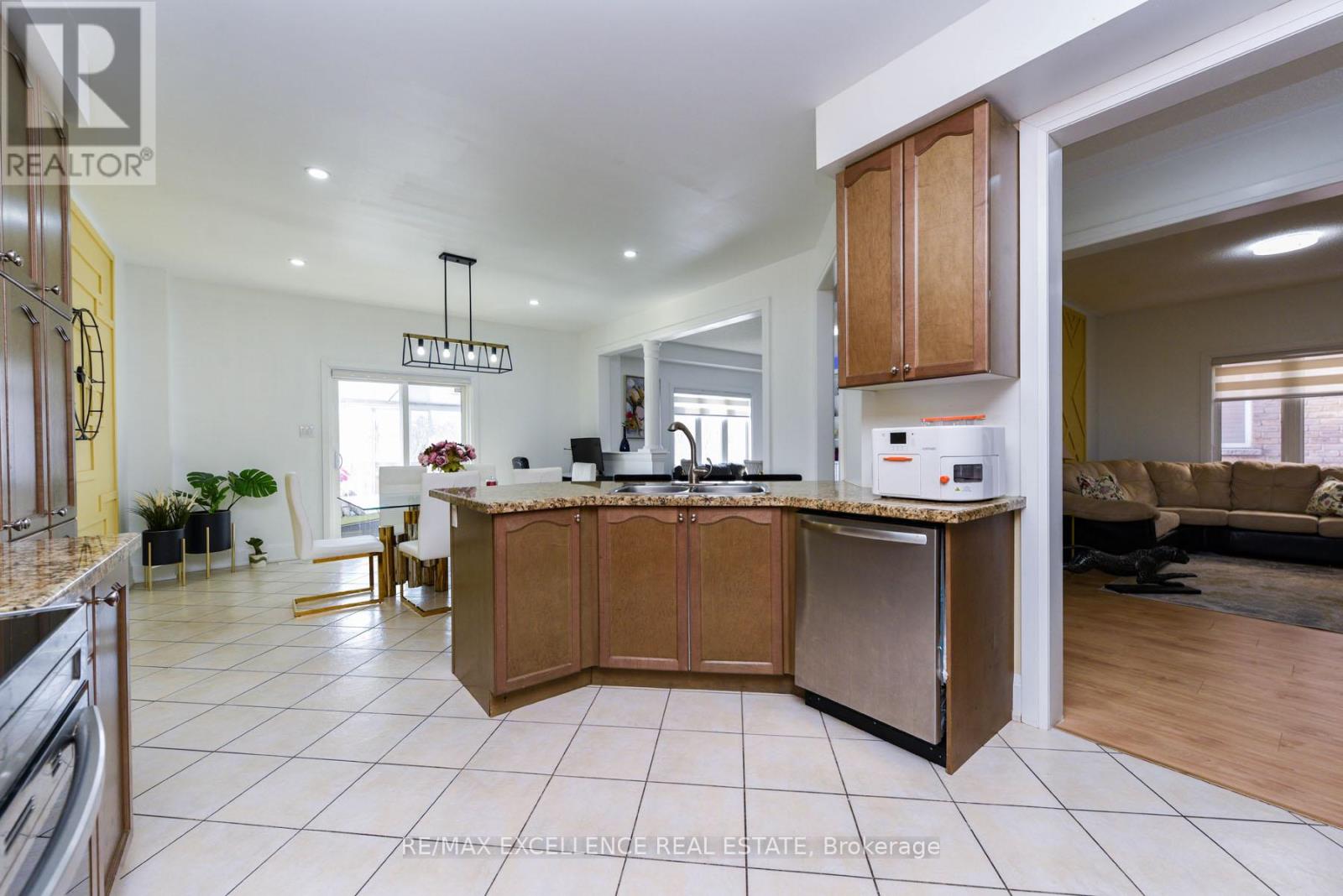 26 Fahey Drive, Brampton, Ontario  L6Y 0N7 - Photo 14 - W13028114