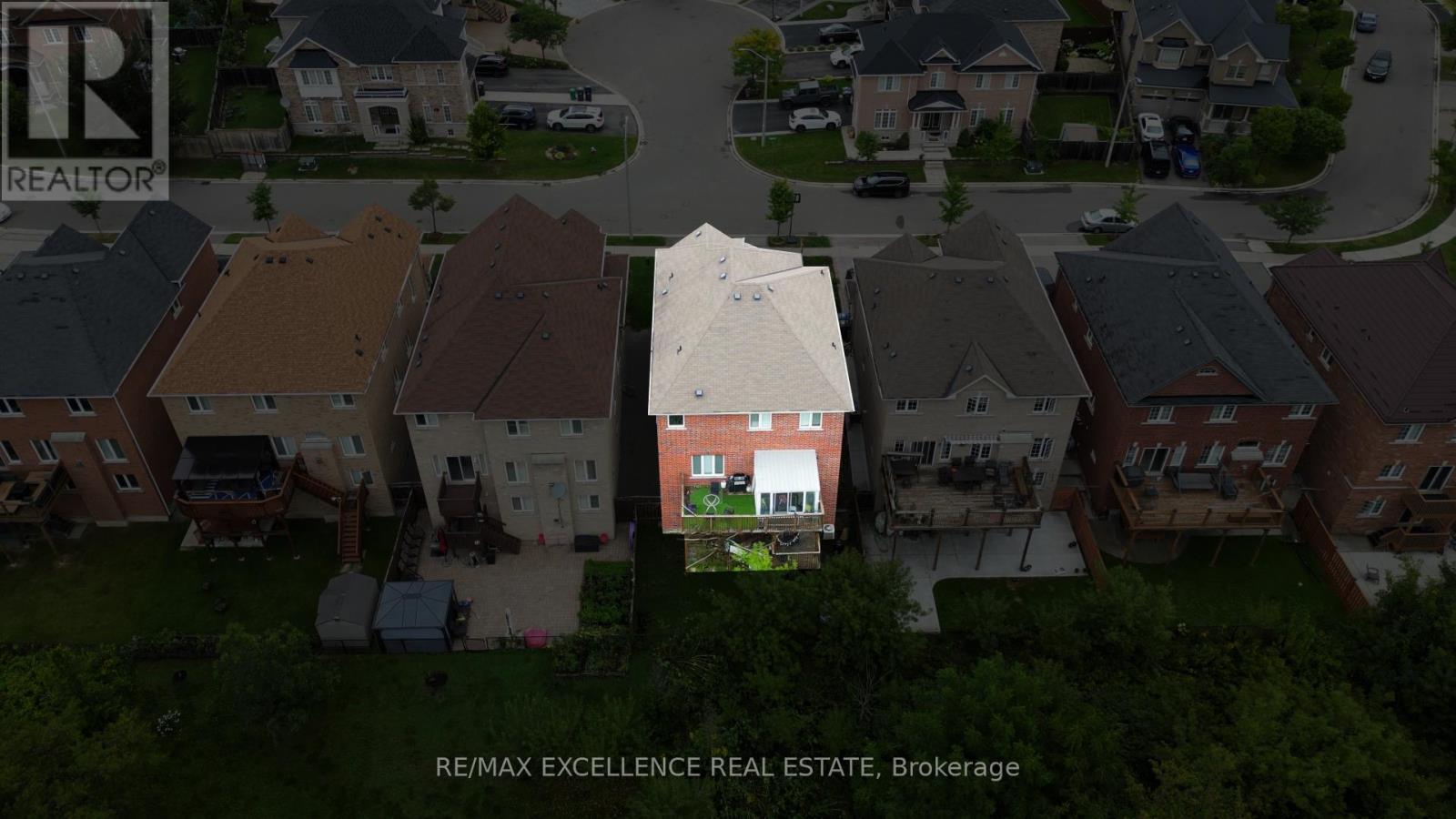 26 Fahey Drive, Brampton, Ontario  L6Y 0N7 - Photo 5 - W13028114