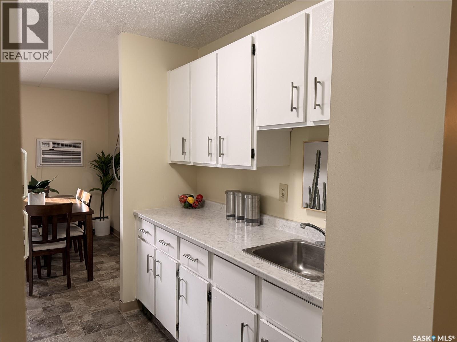 34 31 Centennial Street, Regina, Saskatchewan  S7H 3M9 - Photo 6 - SK033566