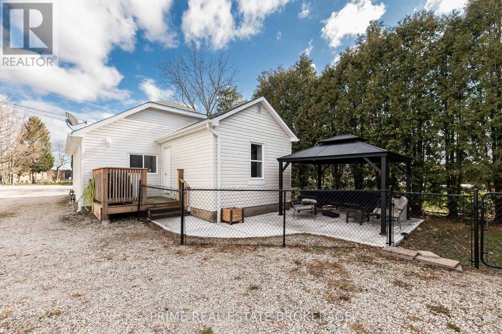 139 Main Street, West Elgin, Ontario  N0L 2P0 - Photo 21 - X12937068