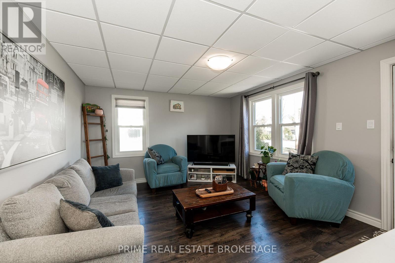 139 Main Street, West Elgin, Ontario  N0L 2P0 - Photo 6 - X12937068