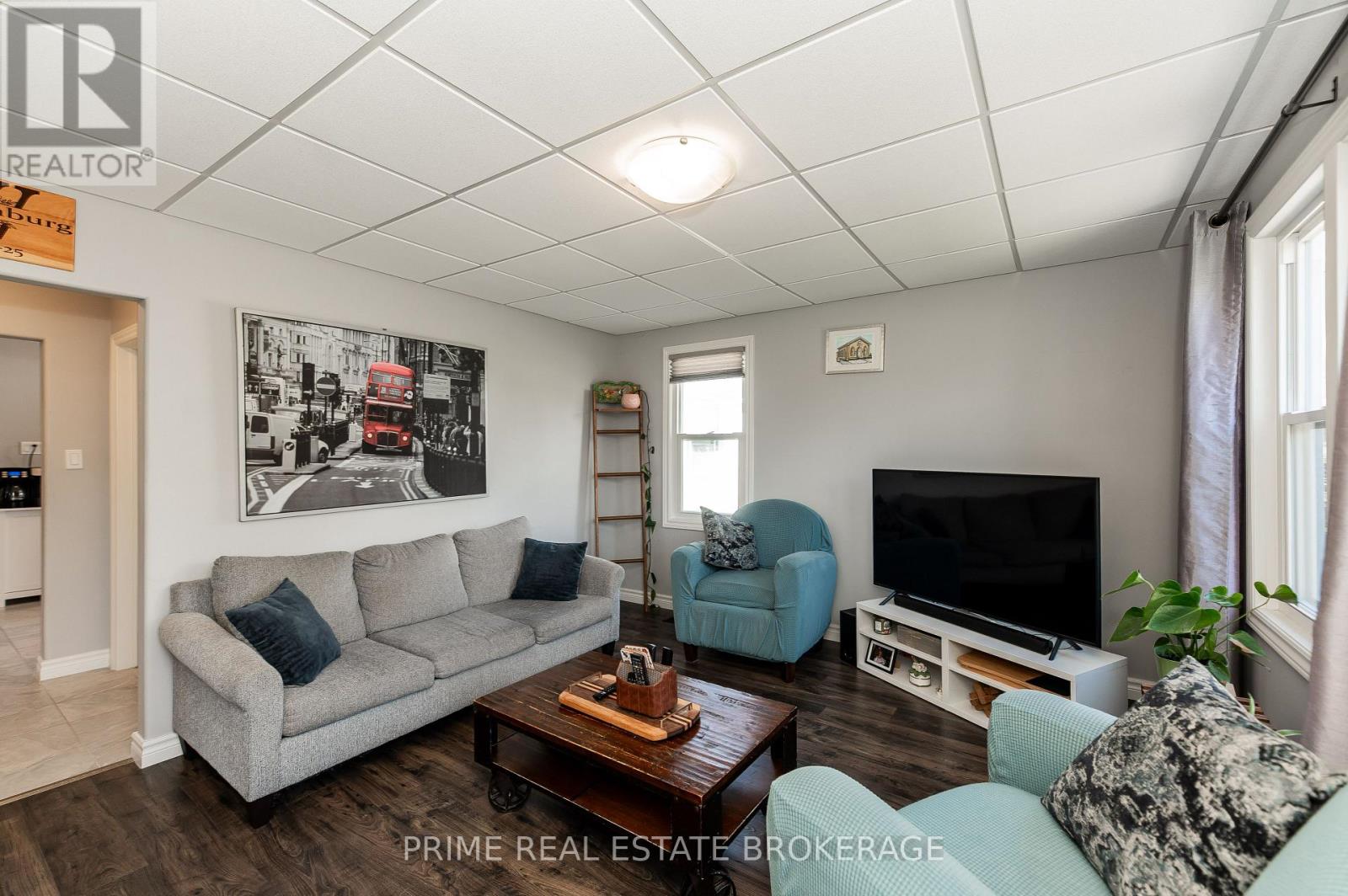 139 Main Street, West Elgin, Ontario  N0L 2P0 - Photo 7 - X12937068