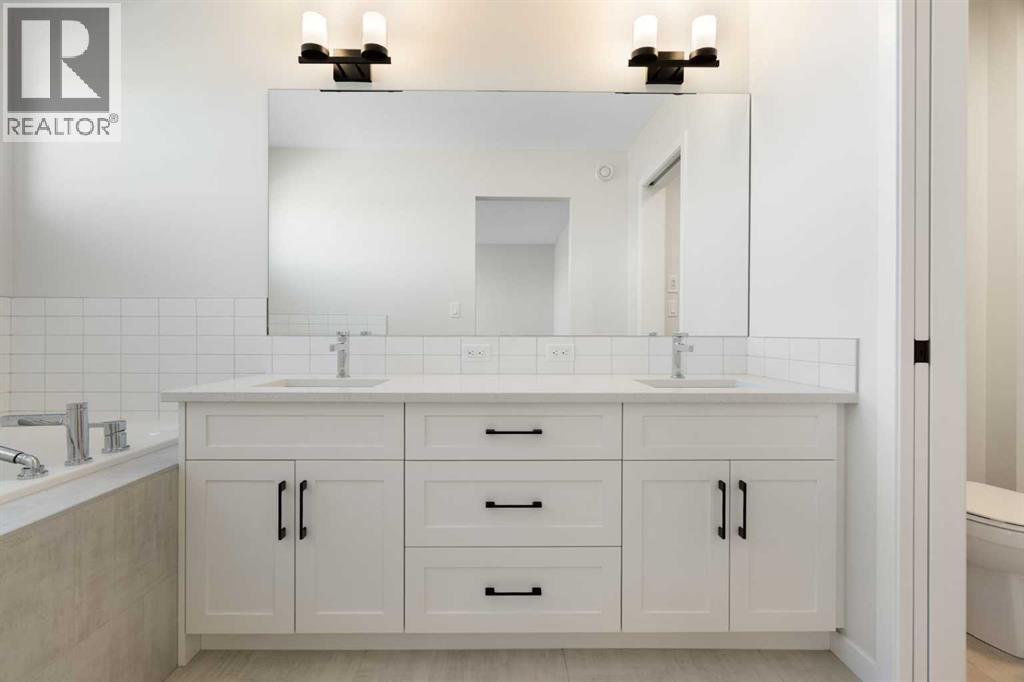 75 Bluerock Terrace SW, Calgary, Alberta  T2Y 0Y3 - Photo 35 - A2279221