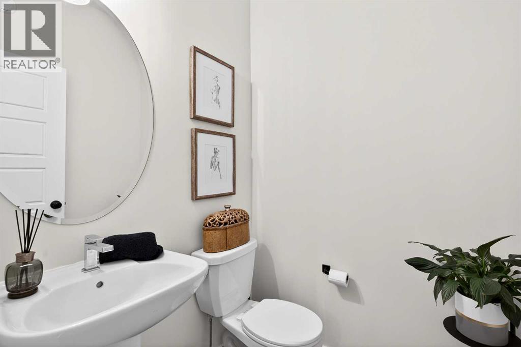 825 Reynolds Manor SW, Airdrie, Alberta  T4B 5G2 - Photo 13 - A2303362