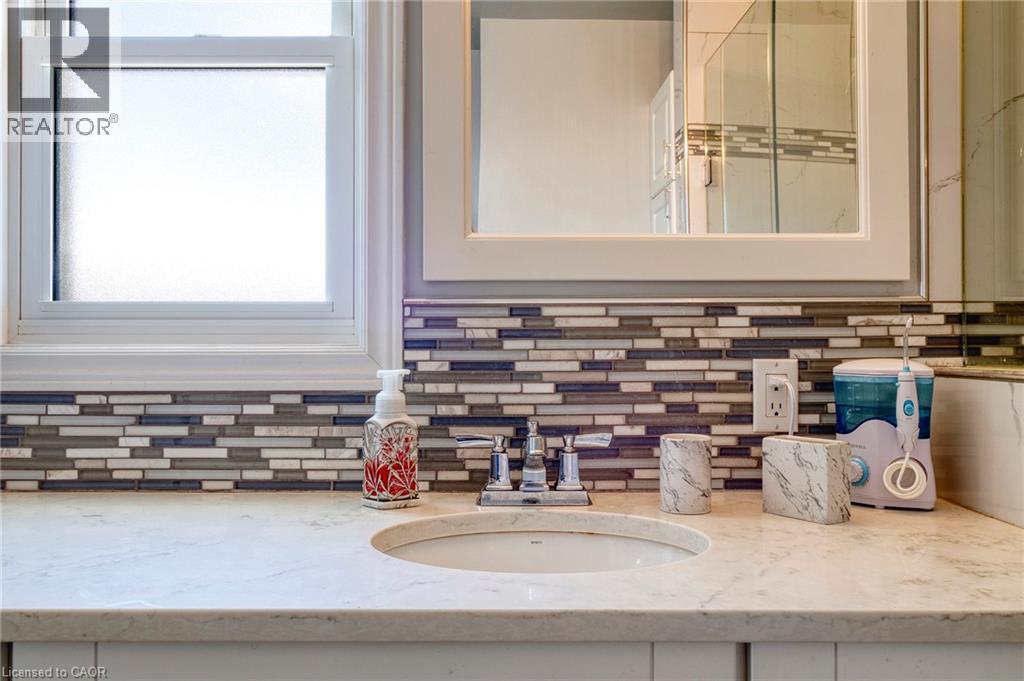 108 Queensway Drive, St. Jacobs, Ontario  N0B 2N0 - Photo 23 - 40821912