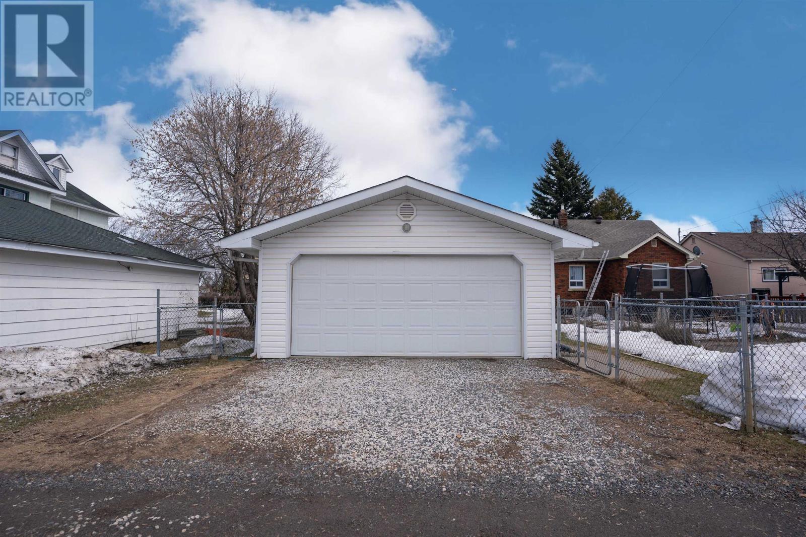 1309 Ford St, Thunder Bay, Ontario  P7E 2B9 - Photo 2 - TB2600754