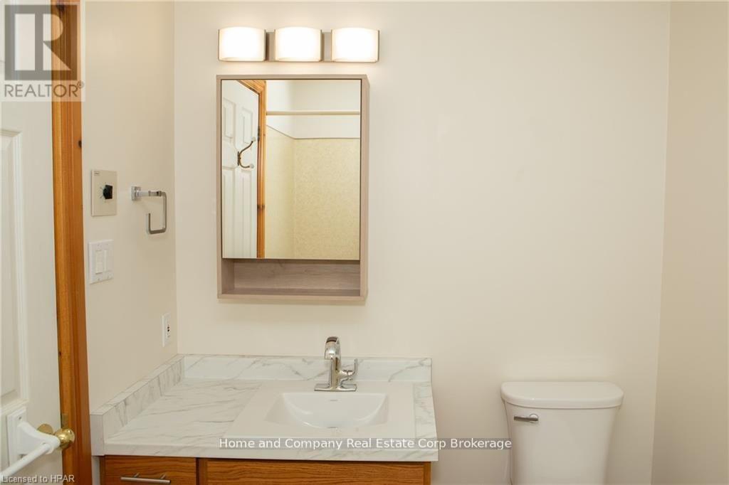 47 Church Street, Stratford, Ontario  N5A 2P9 - Photo 6 - X13026262