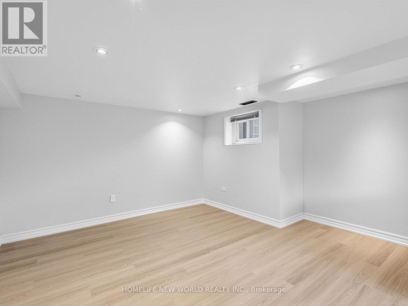 Lower - 41 Binswood Avenue, Toronto, Ontario  M4C 3N6 - Photo 2 - E13028162